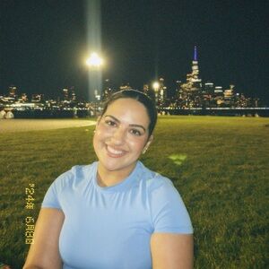 Meet your Posher, Lara